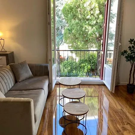 Maison De La Marine Guest house